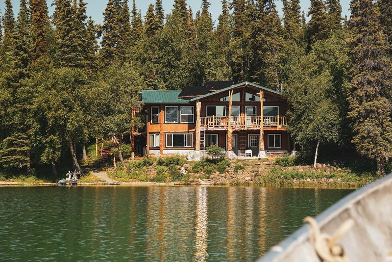 Wilderness Pro Lodge Cabin, Lake Clark, Alaska