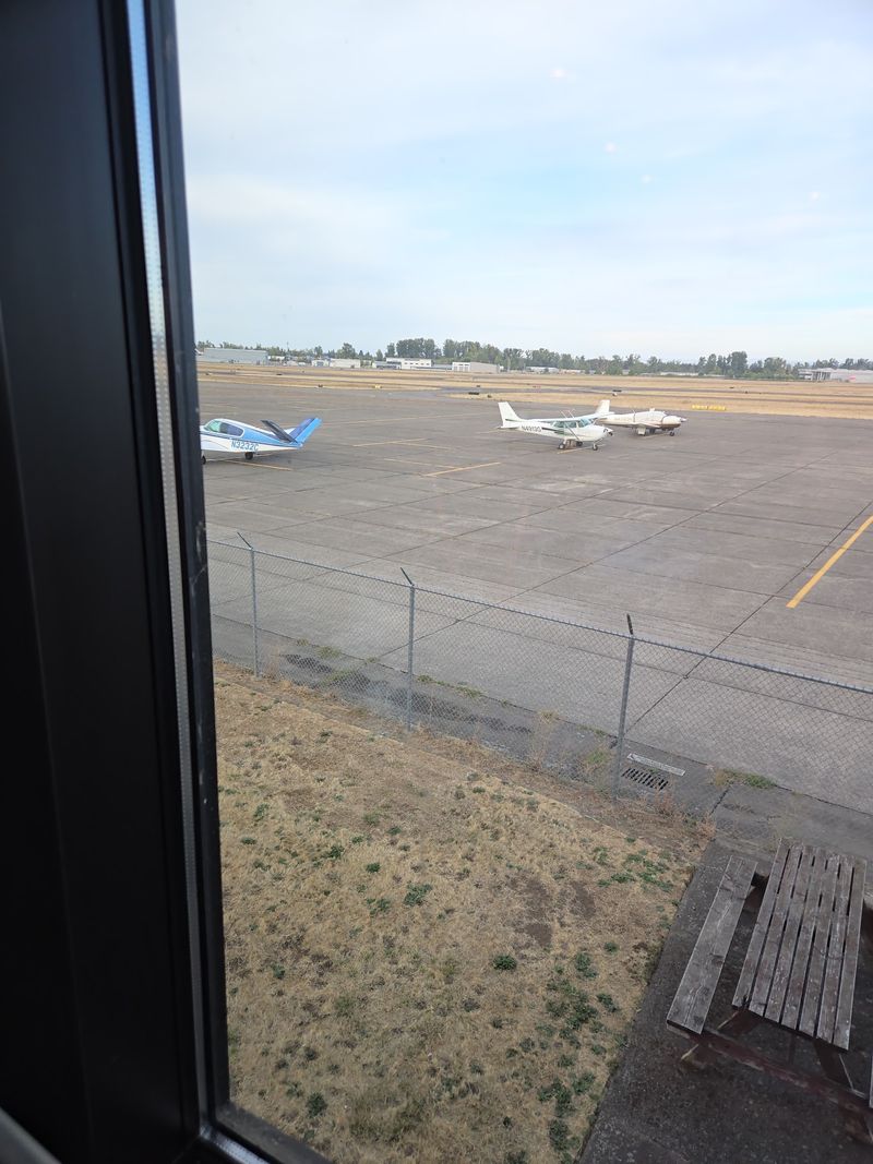 Windows Made for Plane Watching Windows Made for Plane Watching