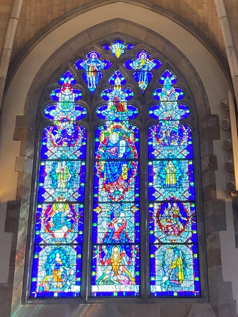 Windows That Teach History
