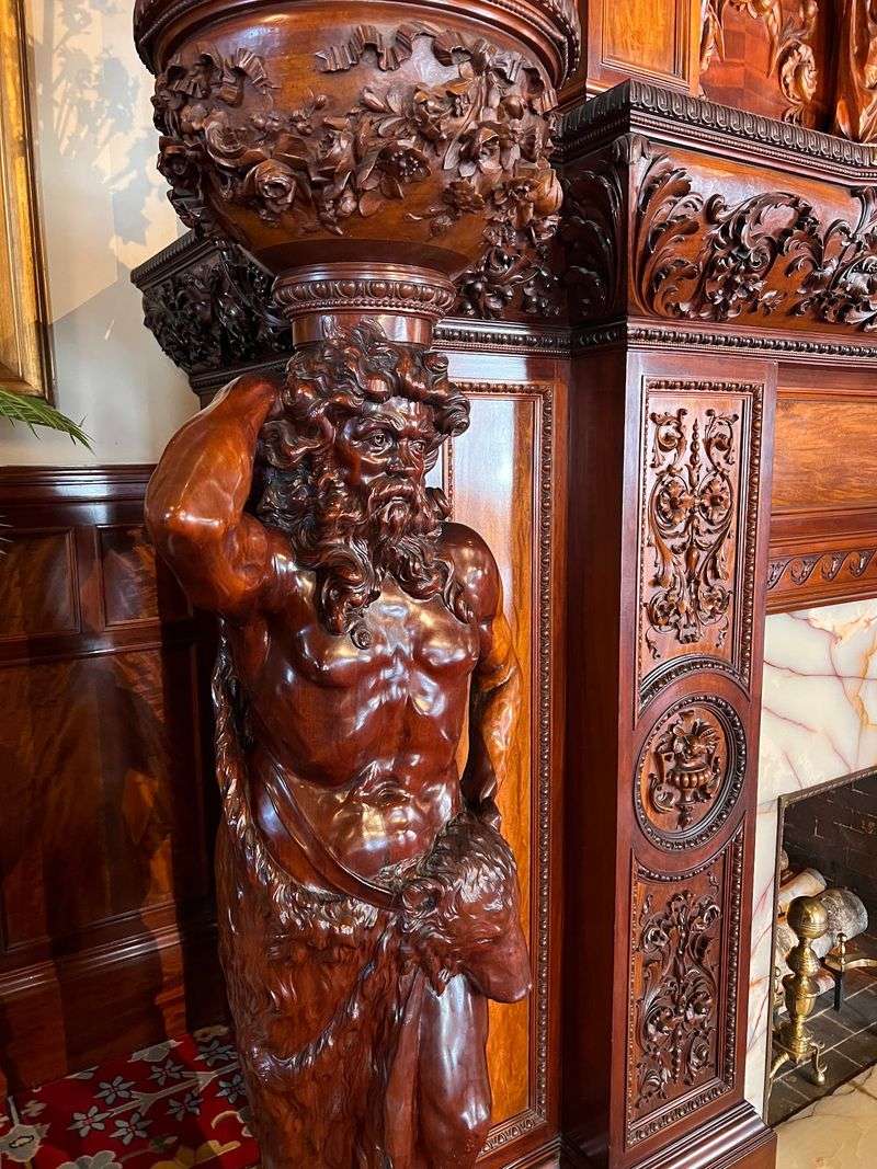 Woodwork That Steals the Show Woodwork That Steals the Show