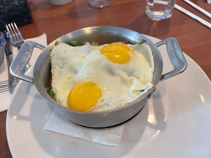 Worth the Trip for a Skillet and a Slice