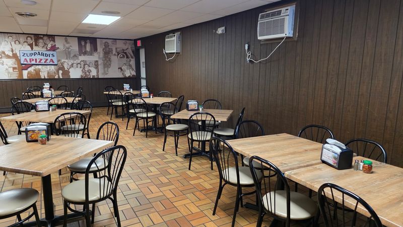 Zuppardi's Apizza, West Haven, Connecticut