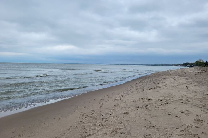 This Lake Erie Island Beach Turns A Quiet Fall Afternoon Into A Mini Vacation
