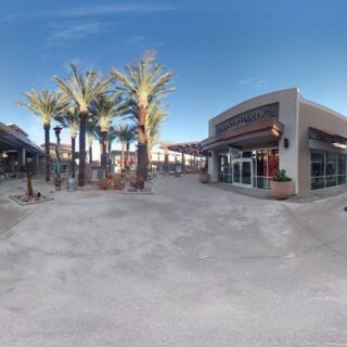 Brand-Name Deals at This Shaded Arizona Outlet Mall Keep Shoppers Hauling Bags to the Car