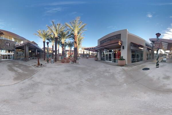 Brand-Name Deals at This Shaded Arizona Outlet Mall Keep Shoppers Hauling Bags to the Car