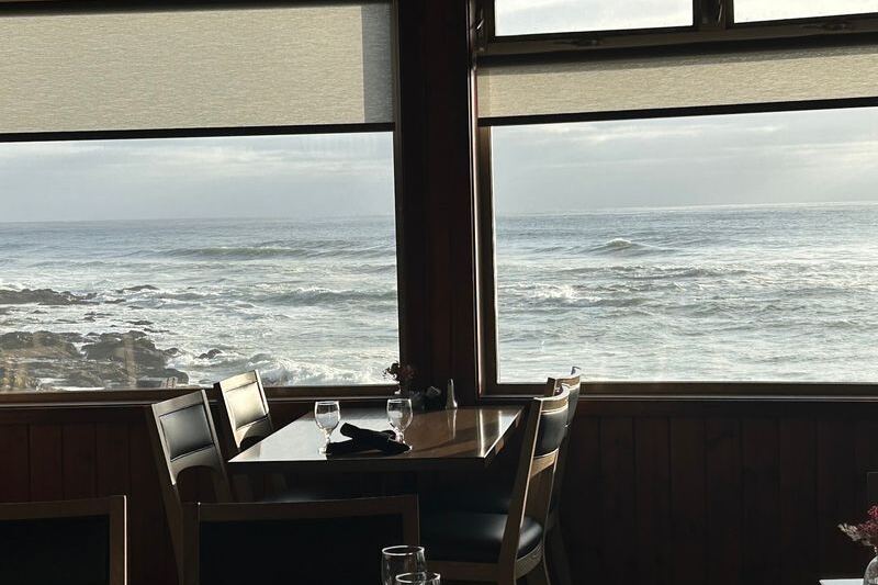 Steaks, Fresh Seafood, and Endless Ocean Views Keep Diners Lingering at This Cozy Oregon Restaurant