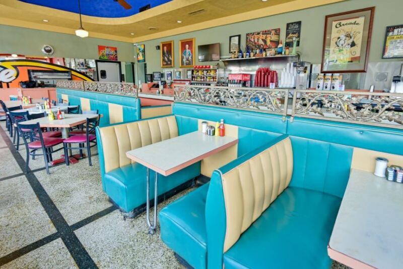 10 Old-School Tennessee Restaurants Where Southern Comfort Food Still Steals the Show