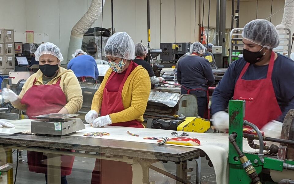 This Colorado Candy Factory Makes Over 5,000 Pounds Of Sweets Every Day