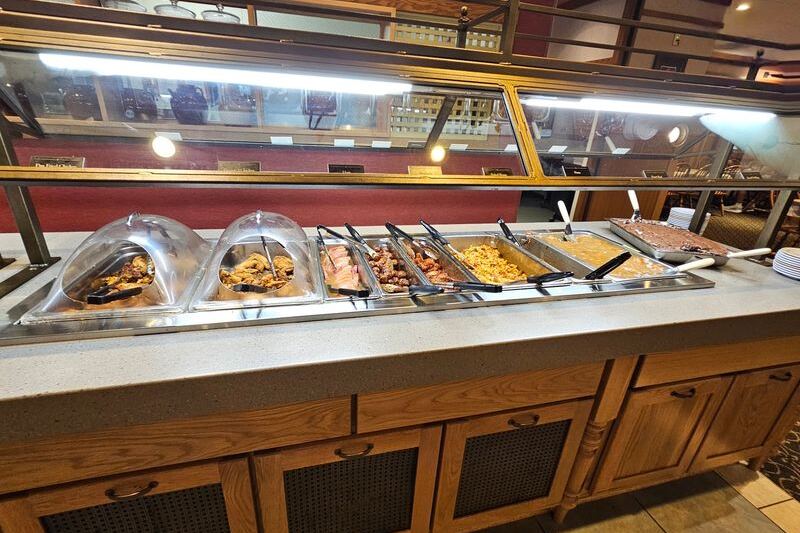This Ohio Caboose Diner In Sugarcreek Serves Breakfast Inside Real Vintage Rail Cars