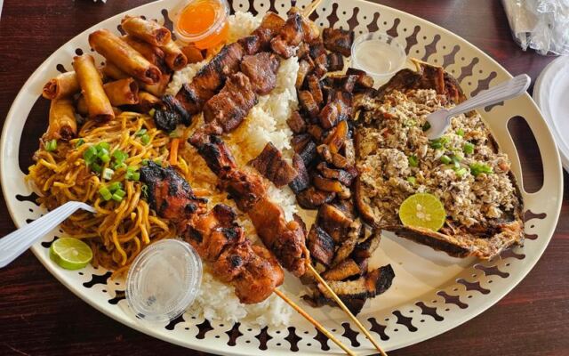 This Family-Run Illinois Grill Serves Smoky Pork Skewers That Taste Straight Out Of Manila