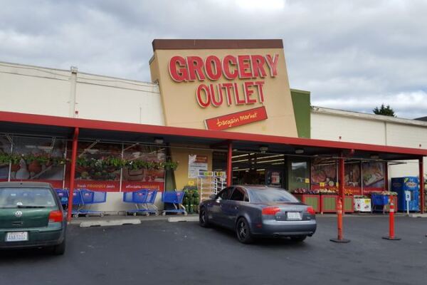First-Time Shoppers Leave This Washington Discount Grocery Wishing They’d Found Its Low Prices Sooner