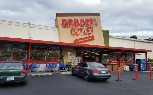 First-Time Shoppers Leave This Washington Discount Grocery Wishing They’d Found Its Low Prices Sooner