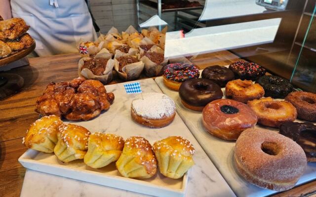 This Oregon Mountain Town Bakery Is Worth the Whole Drive, and Locals Make It a Tradition
