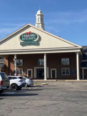 Hartville Kitchen Is The Ohio Stop Where Comfort Food Comes First And Fresh Pie Goes Home With You