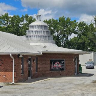 The BBQ Sandwich at This Unassuming North Carolina Stop Keeps Pulling Drivers Back