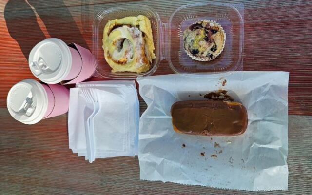 This Oklahoma Mountain Town Bakery Is Worth the Whole Drive for Cinnamon Rolls and Huge Brownies