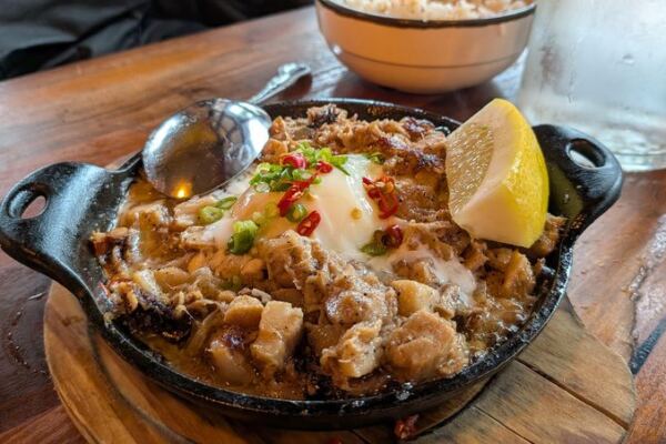 This Small Oregon Restaurant Serves Filipino Comfort Food Like a Lola’s Kitchen