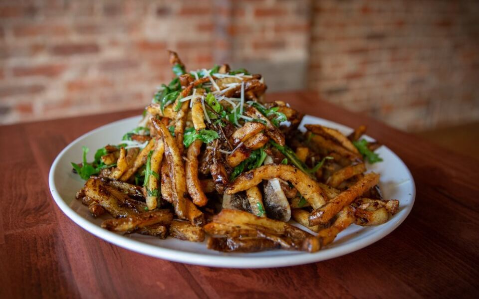 11 Suburban Restaurants Around Indianapolis That Are Worth the Drive Out of the City
