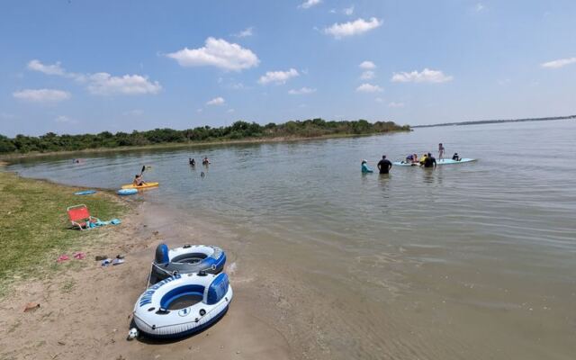 This Texas Reservoir Is Great for Boating and Swimming, but Low Water Exposes Concrete Bars in the Shallows