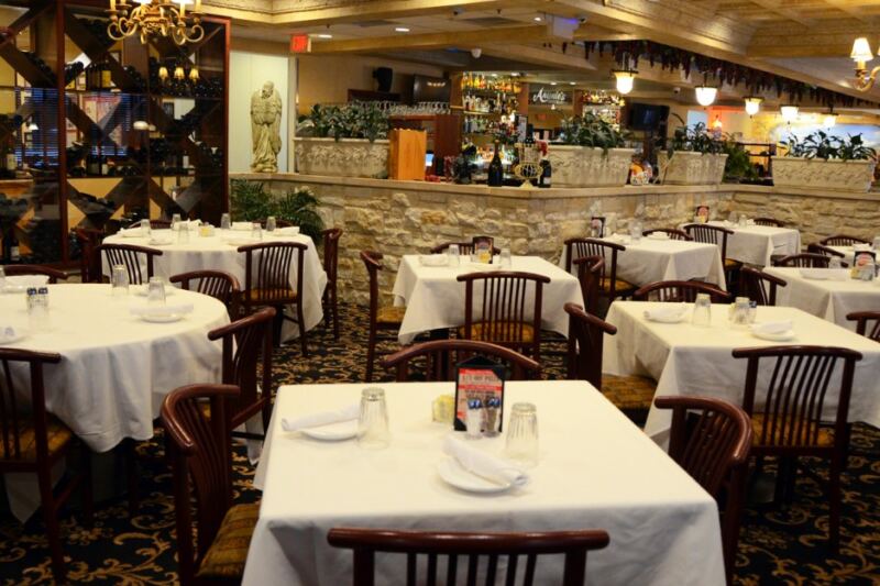 10 Family-Owned Michigan Italian Restaurants That Feel Straight Out of Another Era