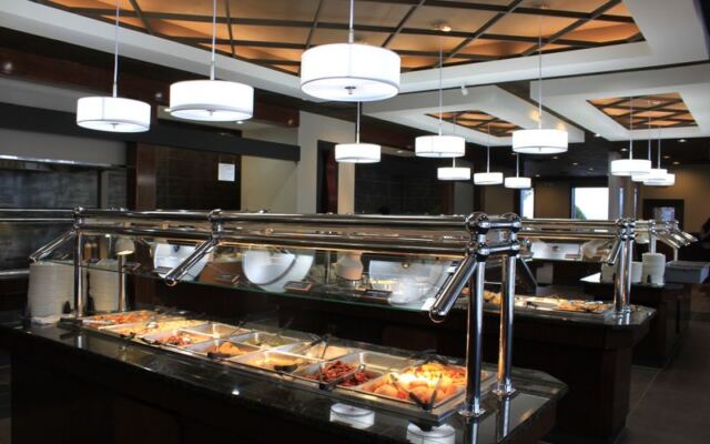 Crab Legs, Steak, and Sushi Keep Coming at This Tennessee Buffet Where People Pile Their Plates High