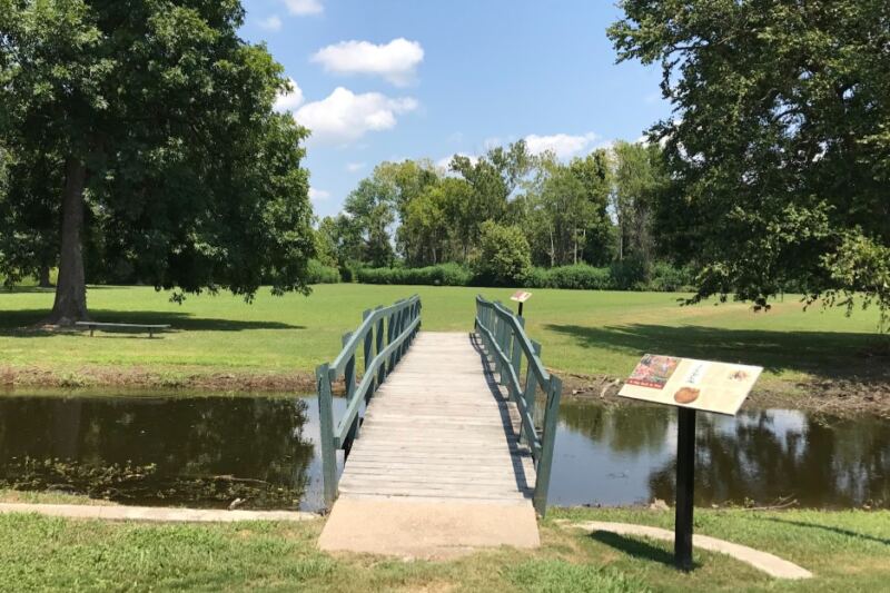 This Mississippi Site Has A 55-Foot Earthen Monument Built Entirely By Hand