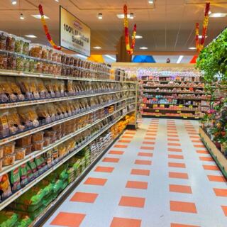 This Huge New Hampshire Grocery Store Has Pizza, Sushi, and a Café