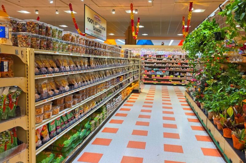 This Huge New Hampshire Grocery Store Has Pizza, Sushi, and a Café