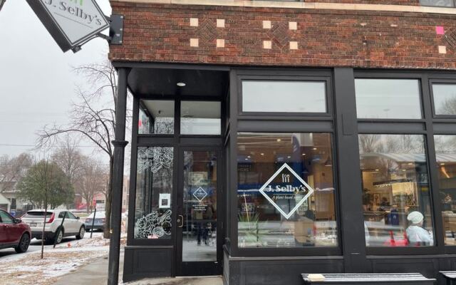 A Vegan Deli In Minneapolis Serves Reubens And Turkey Melts Without A Speck Of Meat