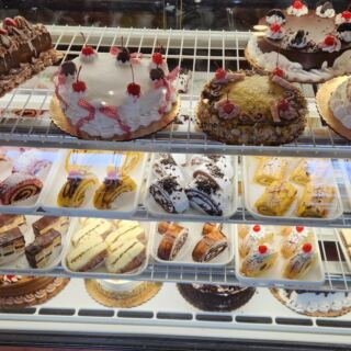 Fall River’s 10 Portuguese Bakeries Where Baked Goods Come Out Warm Every Morning