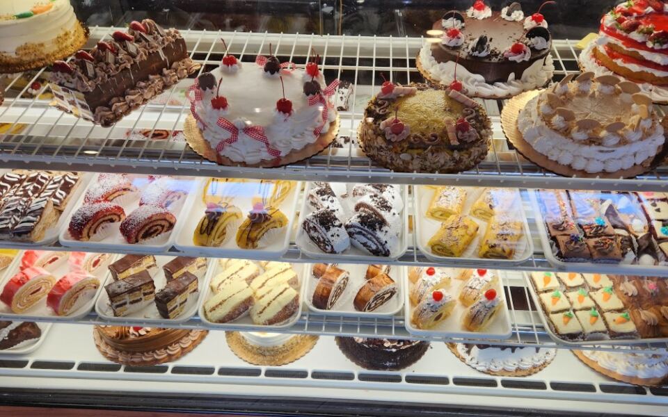 Fall River’s 10 Portuguese Bakeries Where Baked Goods Come Out Warm Every Morning