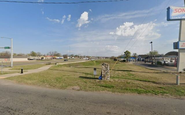 Stop 10 on the Sand Springs Historic Tour Is a Free Fall Peek at Oklahoma’s Rail Past