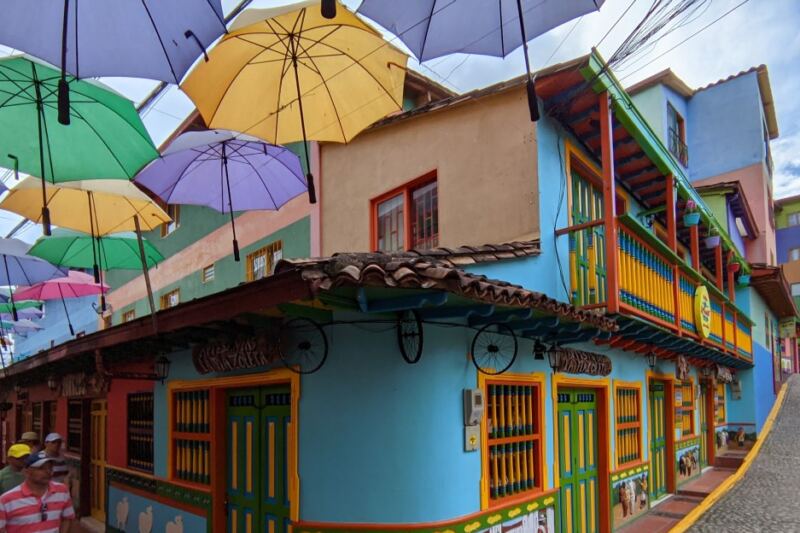 15 Highlights of Guatapé, From Painted Houses to the Famous El Peñol Rock