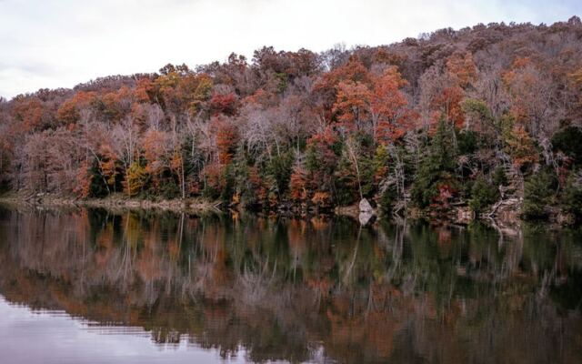 This Little-Known Ohio State Park Stops You In Your Tracks Right From The Parking Lot