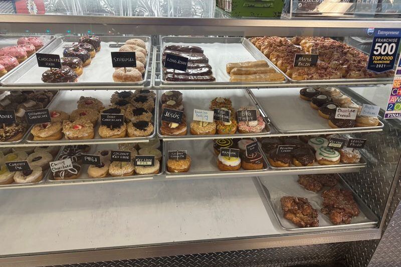 Locals Grab A Dozen Cookie Monster Donuts From This Oklahoma City Shop That Never Closes