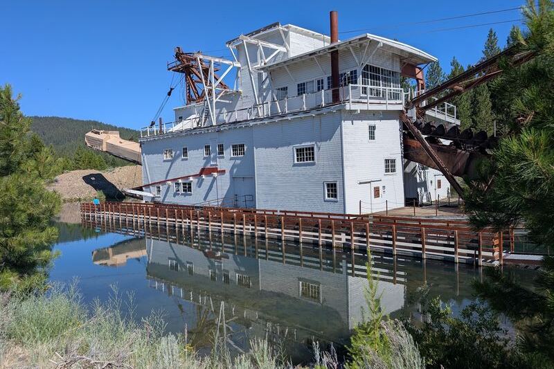 These 11 Back-Road Oregon Places Show How Weird the State Gets Off the Highway