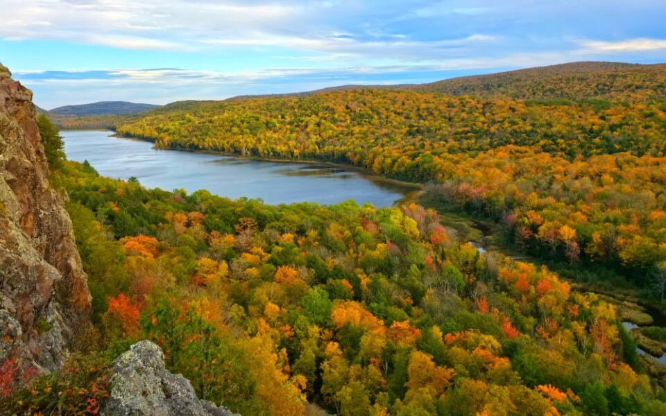 These Michigan Hiking Trails Are Stunning Once Fall Colors Arrive