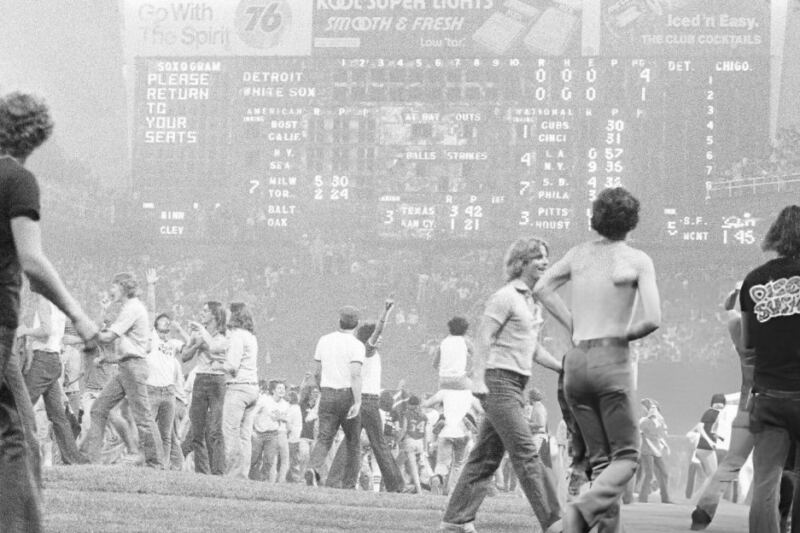12 of the Most Bizarre Promotional Stunts Americans Fell for in the 1970s