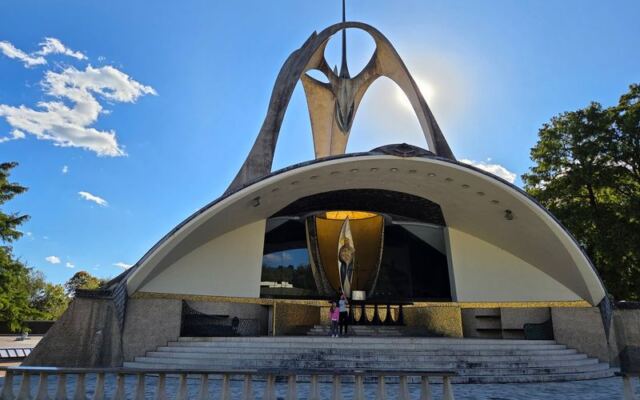 Free Admission Opens The Doors To This Southern Illinois Shrine Of Our Lady Of The Snows