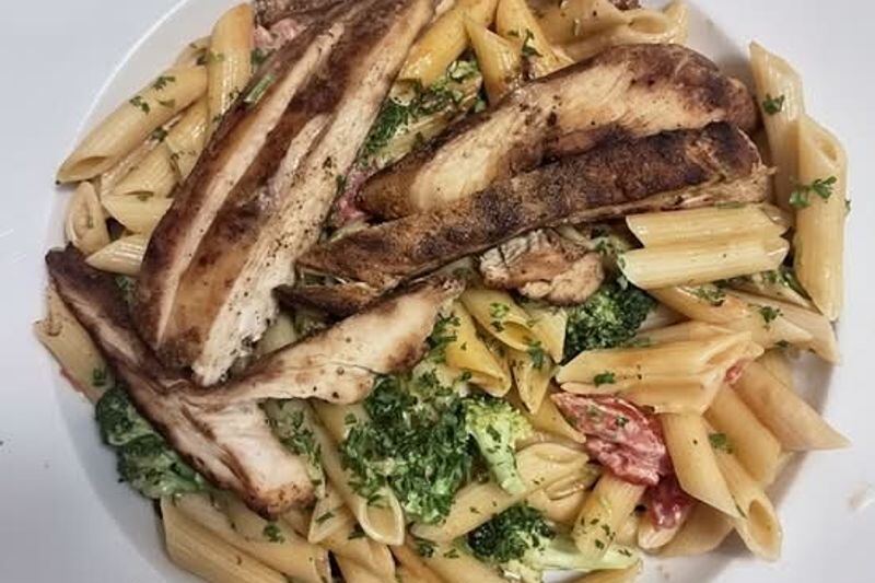Springfield Locals Keep These 9 Hole-in-the-Wall Massachusetts Eateries Mostly to Themselves