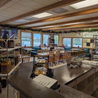 This Oregon Buffet Serves a Full Country Dinner for Less Than a Fast-Food Meal