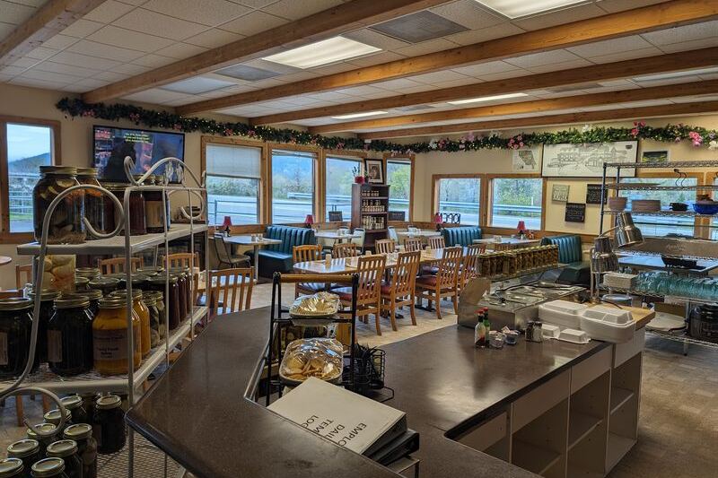 This Oregon Buffet Serves a Full Country Dinner for Less Than a Fast-Food Meal