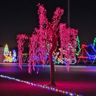 This Nevada Racetrack Transforms Into A Christmas Wonderland With 6 Million Lights