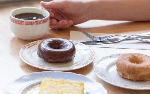 This Little Ohio Bakery Is Totally Gluten-Free, And Nobody At The Table Can Tell
