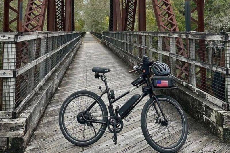 This Free Florida Rail Trail Crosses an Old Train Trestle Through 16 Miles of Springs Country