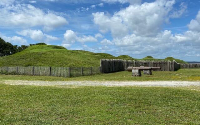 This Earthen Fort on the North Carolina Coast Still Guards the Shoreline Where a Civil War Battle Raged