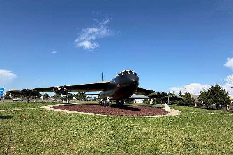 This Free Oklahoma Air Park Lets You Stand Under Real Cold War Jets Parked Outdoors