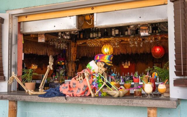 This Tulsa Tiki Lounge Makes an Oklahoma Night Out Feel Like a Getaway