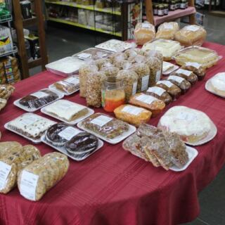 13 Illinois Amish And Country Markets Where Homemade Pies, Noodles And Jams Make The Drive Worth It