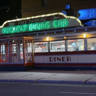 This Train Car Diner in Minnesota Has Been Flipping Blueberry Pancakes Around the Clock Since 1939